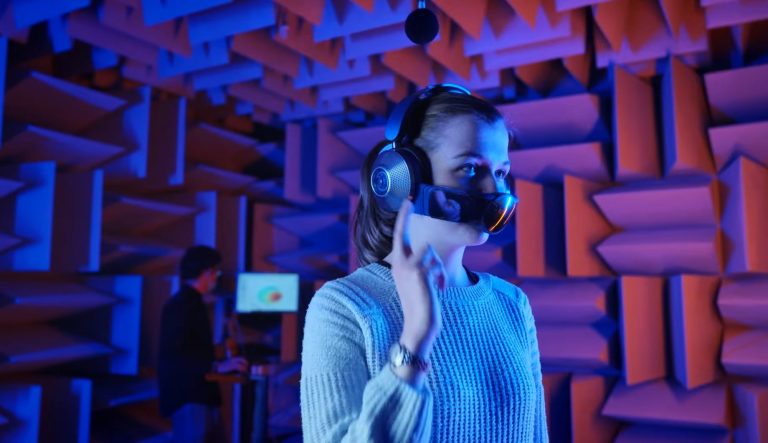 Dyson Zone, un casque ANC avec un purificateur d&rsquo;air portable