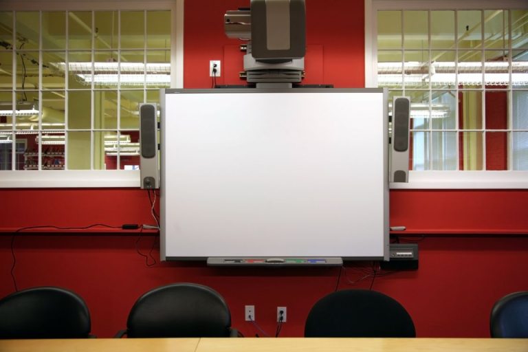 Innovation Speechi : sublimez votre écriture sur tableau blanc grâce à SmartWrite