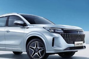 À 25 999 €, ce SUV hybride venu de Chine enterre la concurrence : 217 ch, zéro malus et équipements haut de gamme inclus À 25 999 €, ce SUV hybride venu de Chine enterre la concurrence : 217 ch, zéro malus et équipements haut de gamme inclus