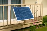 Panneaux solaires plug and play : vers un encadrement plus strict de l’autoconsommation individuelle ?
