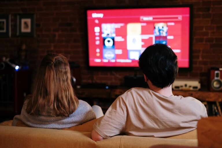 Ces séries captivantes à découvrir après La Brea sur Netflix vous plongeront dans des univers encore plus fascinants et mystérieux que jamais