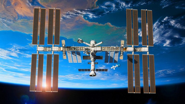 « Nous sommes en danger » : la NASA dévoile ce cataclysme imminent qui pourrait précipiter l’ISS en chute incontrôlée vers la Terre