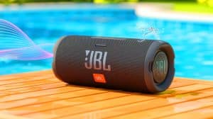 Illustration de l'enceinte JBL Charge Essential 2 en promotion.