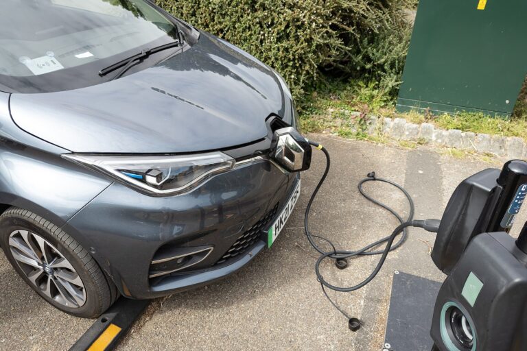 Renault et EDF visent la recharge bidirectionnelle en 2027